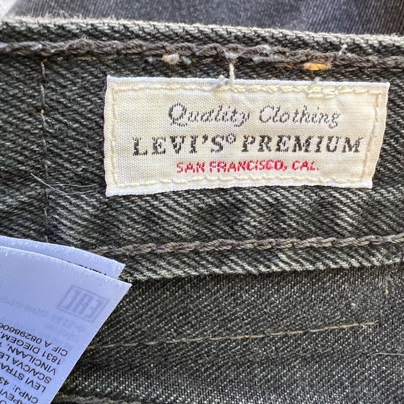 Levi's Black Denim Jeans - Picture 5 of 8